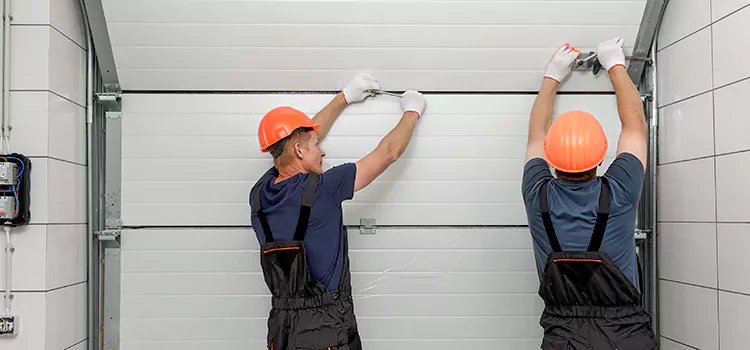 Choose Us for Your Garage Door Needs in Streamwood